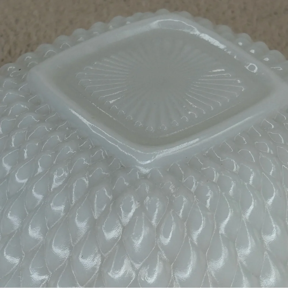 Vintage Milk Glass Square Bowls Set of 2 White Diamond Hobnail Pattern Retro VTG